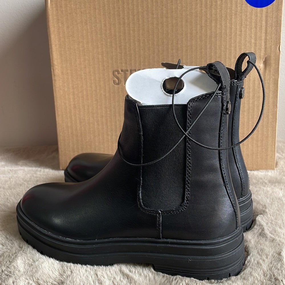 Steve Madden - Leather Chelsea Boots - Picture 3 of 9